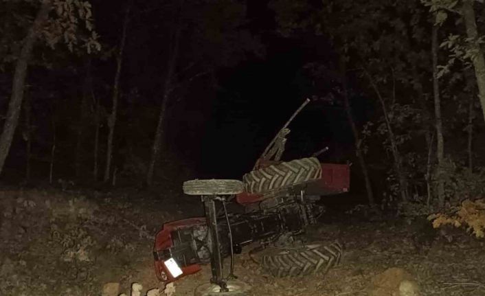 Bilecik’te devrilen traktörün sürücüsü yaralandı