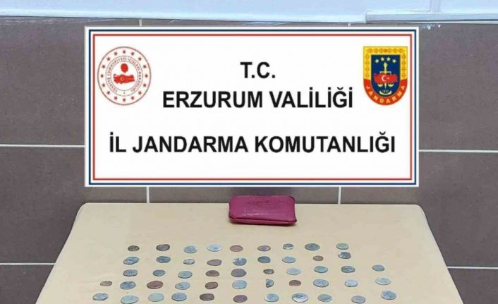 Bizans dönemine ait 104 adet sikke ele geçirildi