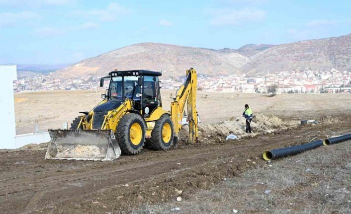 Bozüyük’te altyapı çalışmaları yeni hat yapım çalışmalarıyla devam ediyor