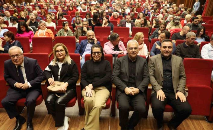 Bursa’da Atatürk’ün sevdiği şarkılar seslendirildi