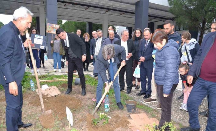 BUÜ’de ağaçlandırma çalışmaları devam ediyor