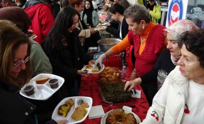 Çanakkale’de 101 anne üniversite öğrencileri için ev yemekleri hazırladı