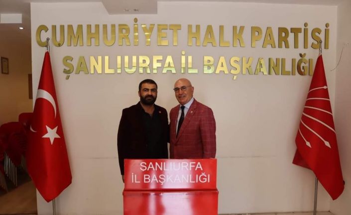 CHP’li yönetici aracında ölü bulundu