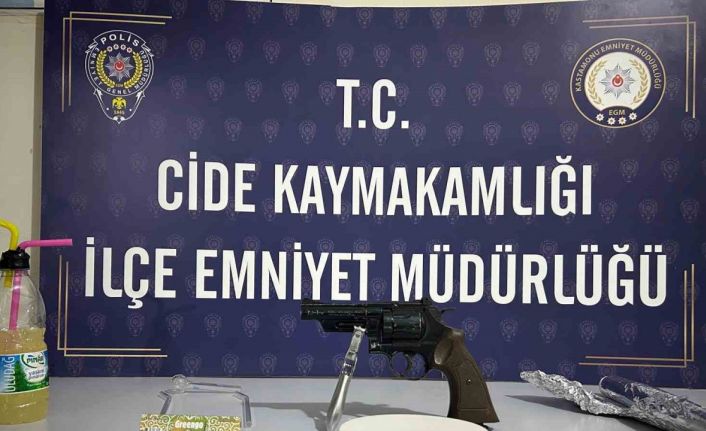 Cide’de uyuşturucuyla yakalanan şahıs tutuklandı