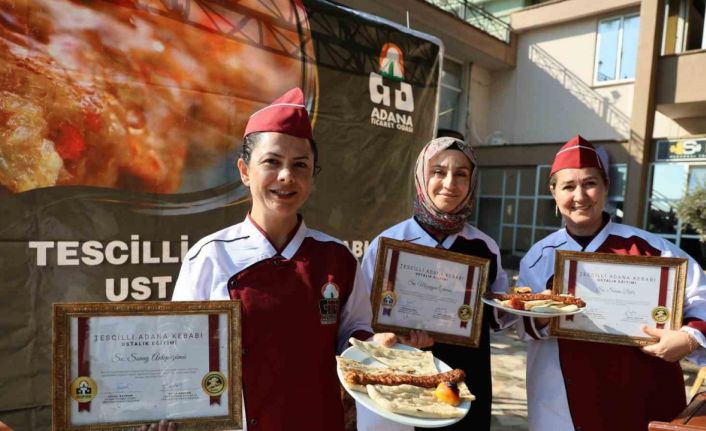 Coğrafi işaretli Adana kebabının inceliklerini ustasından öğrendiler