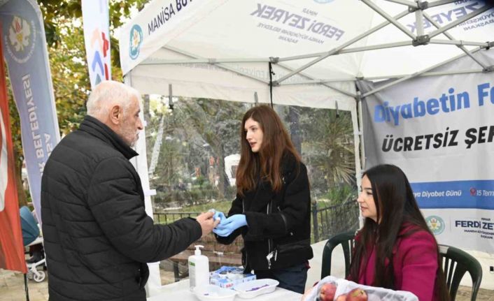 Diyabet Gününde vatandaşlara ücretsiz kan şekeri ölçümü