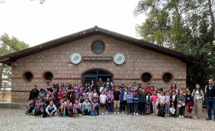 Doğa korumadan Datça’da öğrencilere tabiat eğitimi