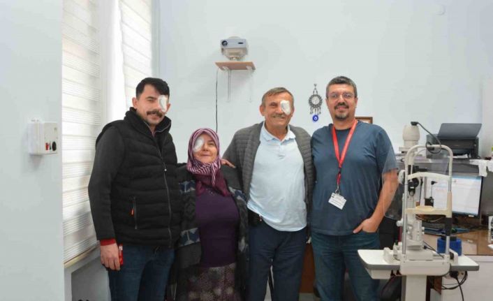 Doktordan anne, baba ve oğluna katarak ameliyatı