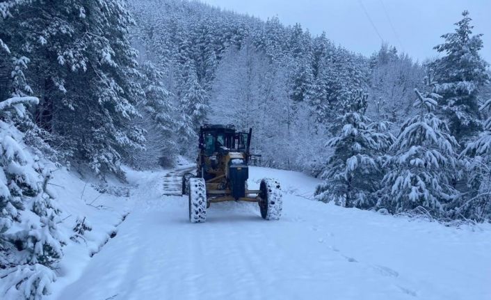 Düzce’de 17 köy yolu ulaşıma kapandı