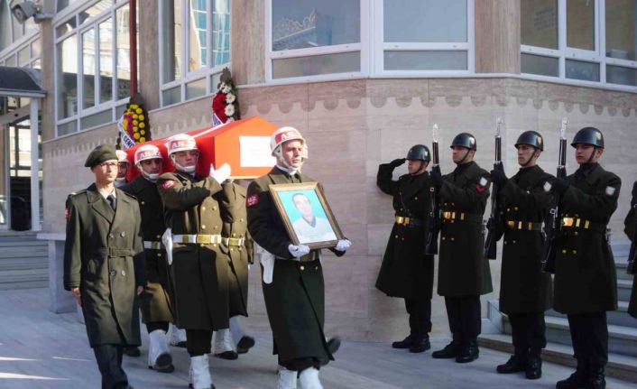 Edirne’de Kıbrıs gazisi törenle son yolculuğuna uğurlandı