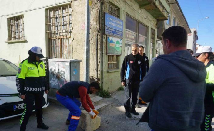 Edirne’de polis ve zabıta ekiplerinden duba uygulaması