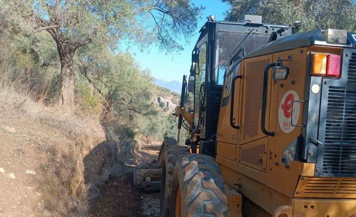 Efeler Belediyesi kırsal mahallelerde yol çalışmalarını sürdürüyor