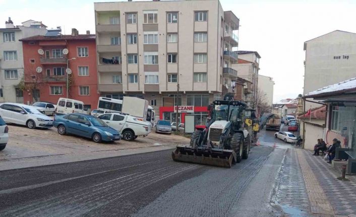 Eğimli yollar tıraşlanarak güvenli hale getirildi