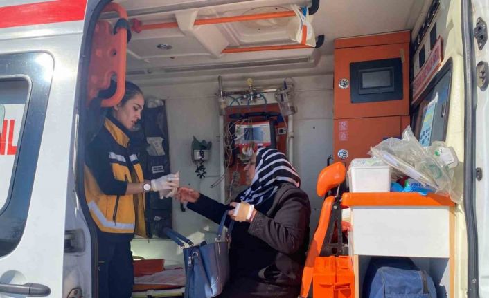 Elazığ’da halk otobüsü ile tır çarpıştı: 6 yaralı