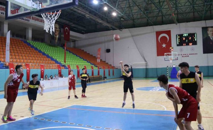 Elazığ’da U18 basketbol yerel lig mücadelesi sona erdi