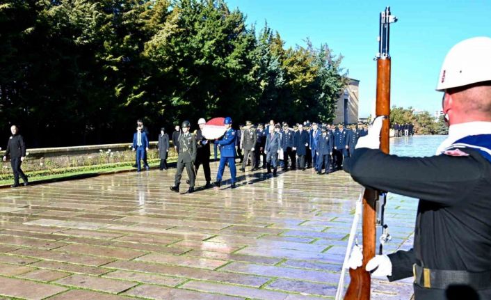 Emniyet Teşkilatı, Atatürk Haftası dolayısıyla Anıtkabir’i ziyaret etti