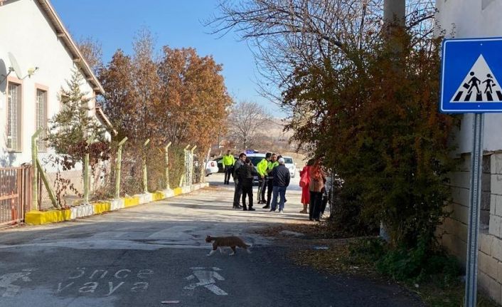 Ereğli’de otomobilin çarptığı öğrenci yaralandı