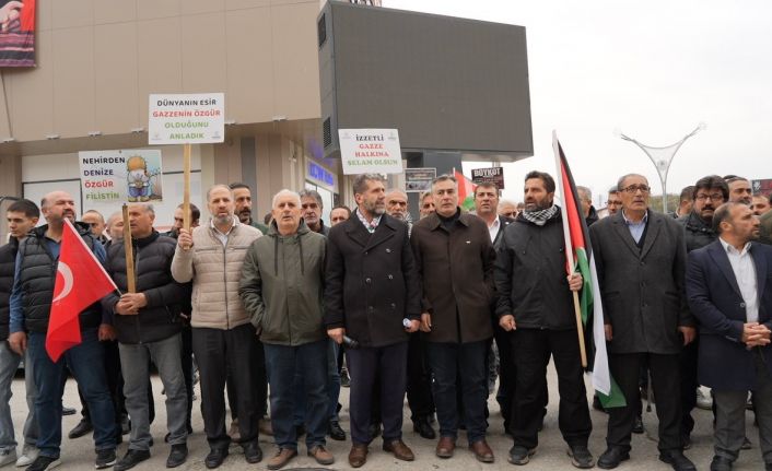 Erzincan’da Meydan24 AVM’de açılacak olan Starbucks boykot edildi