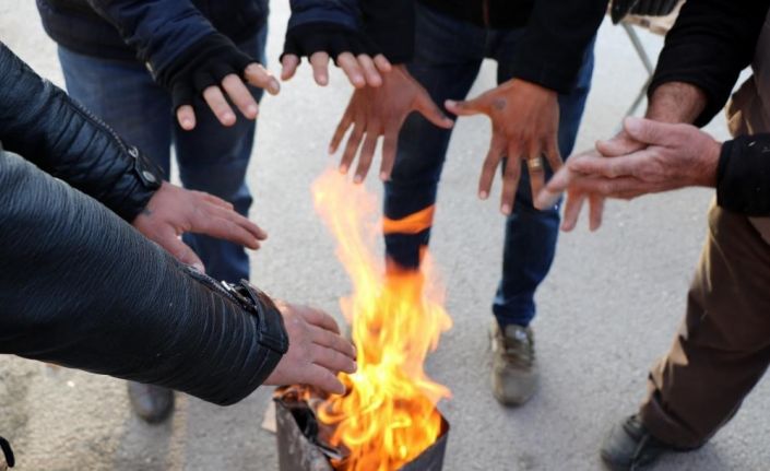 Erzincan’da soğuk hava etkisini artırdı