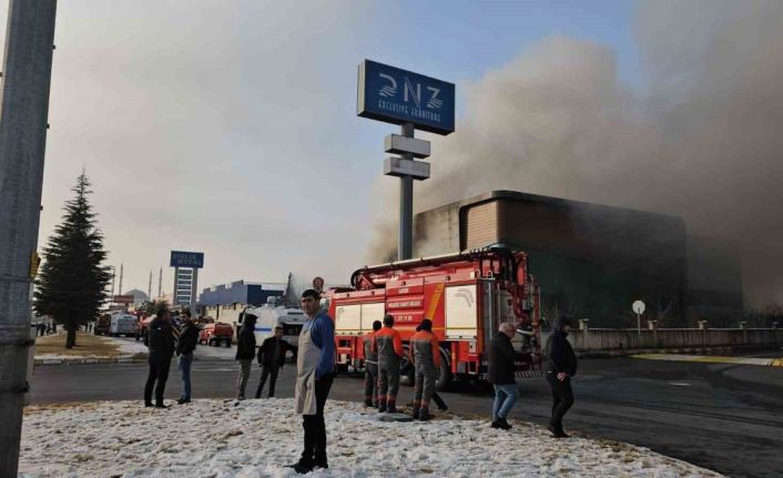 Fabrika yangınında acı haber: 2 ölü