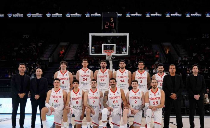 FIBA dünya sıralamasında 12 Dev Adam’ın yeri değişmedi