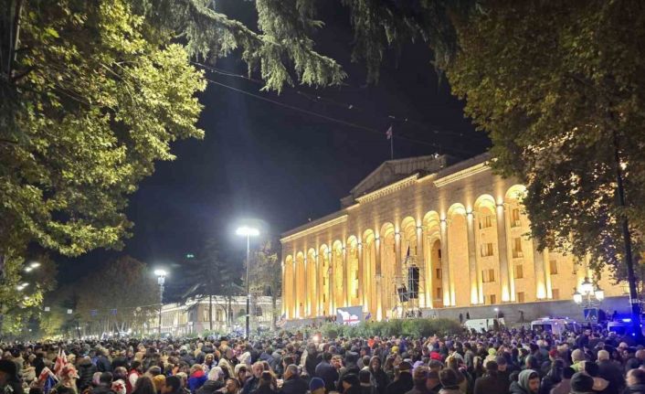 Gürcistan’da seçim sonuçlarını tanımayan muhalefetin protestoları sürüyor