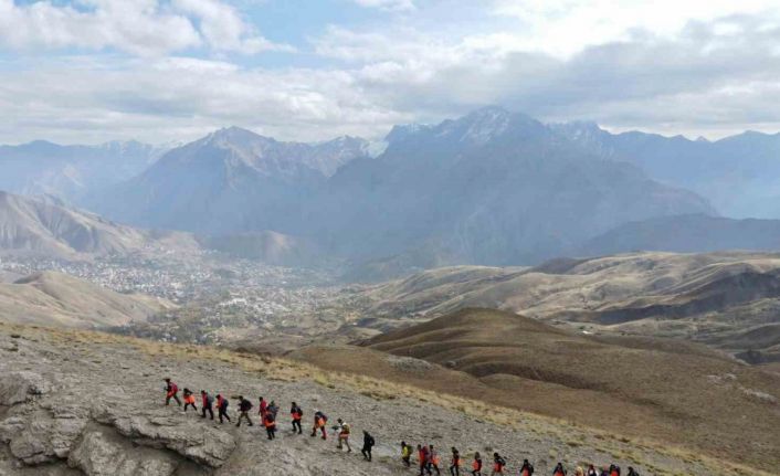 Hakkari’de AFAD gönülleri yaşanabilecek afetlere karşı eğitimden geçti