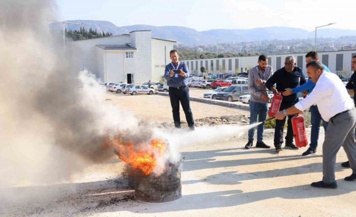 Hastane personeline yangın eğitimi verildi