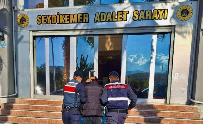 İki ayrı suçtan aranan firari Seydikemer’de Yakalandı