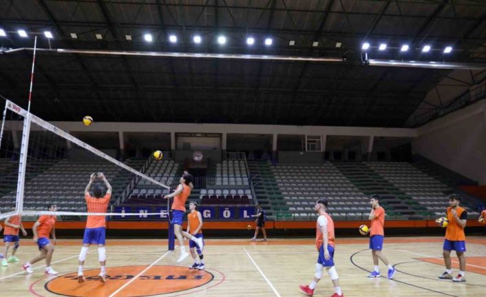 İnegöl Belediyespor Yenişehir Belediye’ye hazırlanıyor