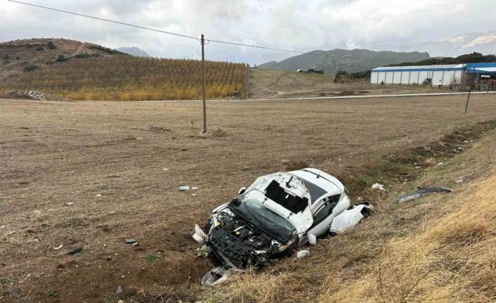 Isparta’da iki otomobil çarpıştı: 7 yaralı