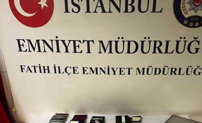 İstanbul’da firarinin üzerinden sahte pasaport çıktı, sahteciler yakalandı