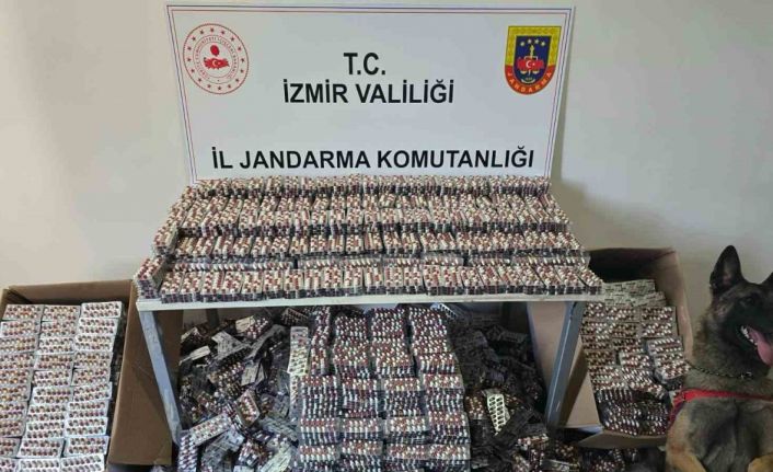 İzmir’de jandarmadan operasyon: 129 bin sentetik hap ele geçirildi