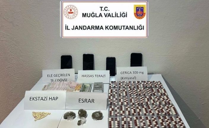 Jandarmadan uyuşturucu operasyonu: 2 gözaltı