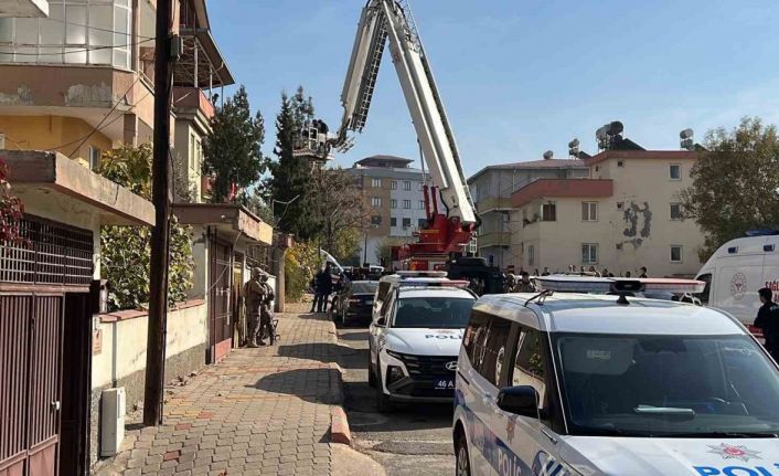 Kahramanmaraş’ta rehin alınan aileyi özel harekat polisi kurtardı