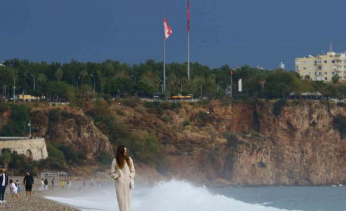 Kar, yağmur, güneş: Antalya 4 saatte 3 mevsimi yaşadı