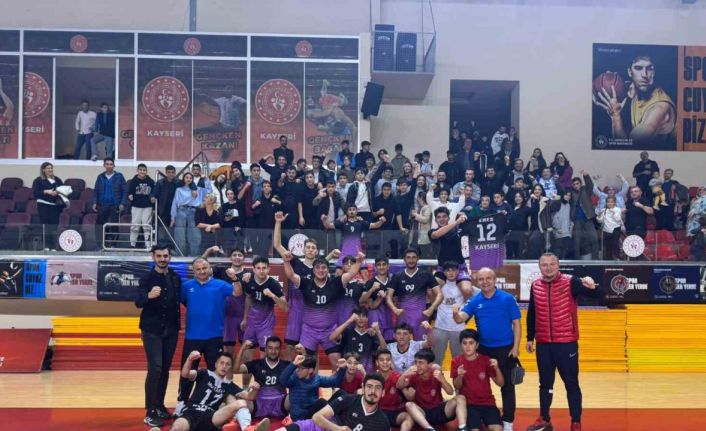 Kayseri derbisini Elit Voleybol kazandı