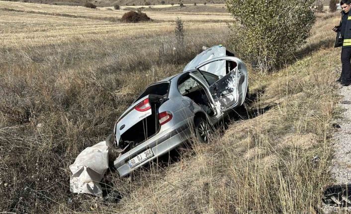 Kazada kopan LPG tankı faciayı önledi, 3 yaralı