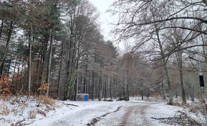 Kazdağları’na mevsimin ilk karı yağdı