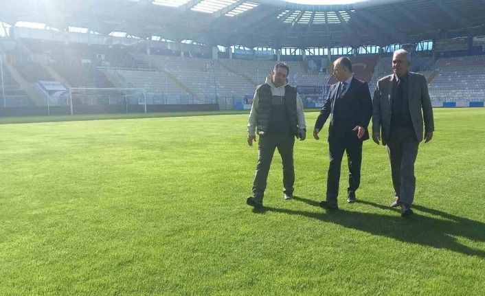 Kazım Karabekir Stadı’nın zemini göz kamaştırıyor