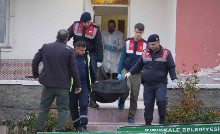 Kırıkkale’de şizofren hastası dehşet saçtı: Eniştesini öldürdü, annesini ağır yaraladı