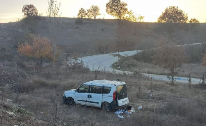 Kontrolden çıkan araç şarampole uçtu: 1 kişi yaralandı