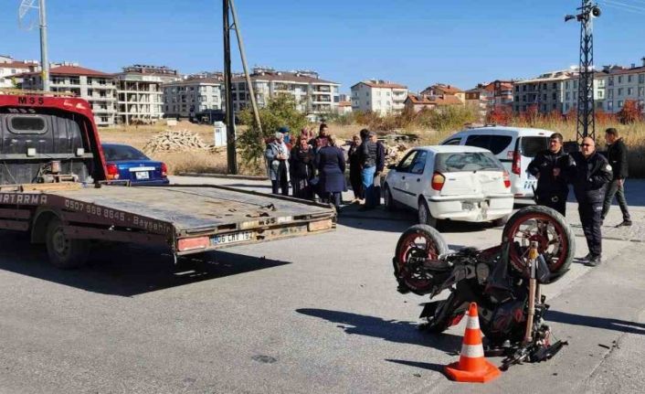 Konya’da motosiklet otomobile çarptı: 1 yaralı