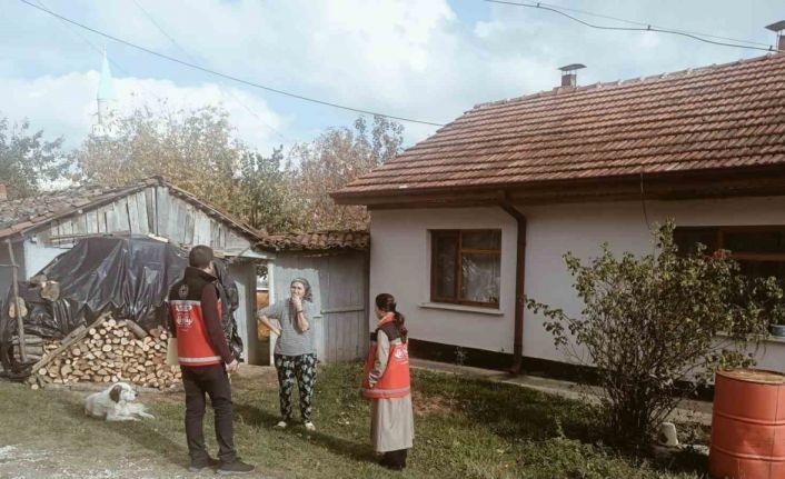 Köylerinde çıkan yangından etkilenen vatandaşlara psikososyal destek