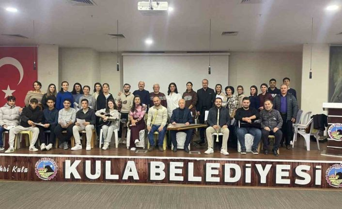 Kula Belediyesi Türk Sanat Müziği Korosu yeniden faaliyete başladı