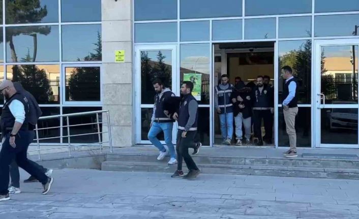 Kütahya’da fuhuş operasyonunda 3 tutuklama