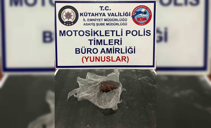 Kütahya’da Yunus Timleri şahsın üzerinde bonzai ele geçirdi