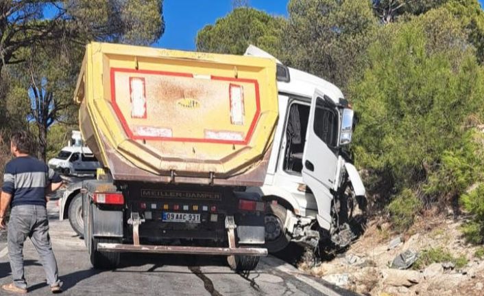 Labranda yolunda tır kazası: 1 yaralı