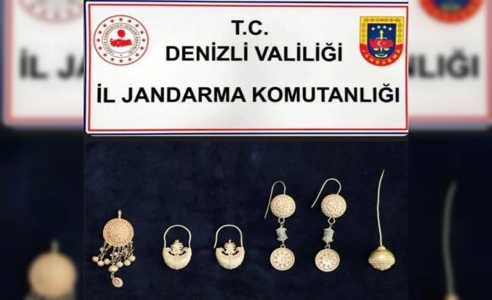 Lidyalılara ait küpeler ve kolyeyle yakalanan 4 şüpheliden 2’si tutuklandı