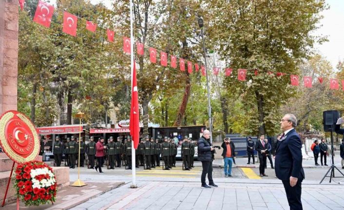 Malatya’da 10 Kasım Gazi Mustafa Atatürk’ü anma töreni düzenlendi